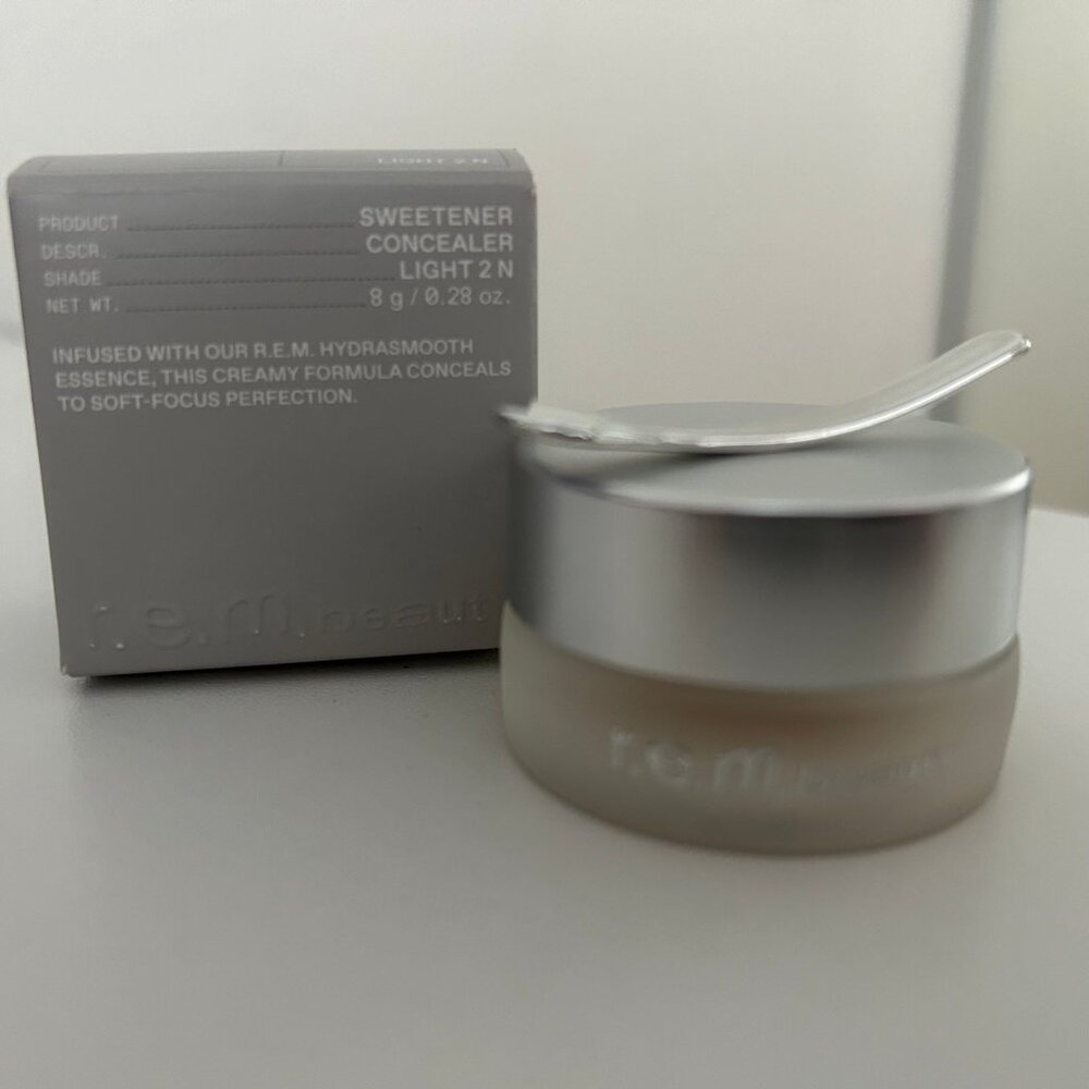 REM Beauty sweetener concealer in Light 2 N comes in box and with little spoon/s